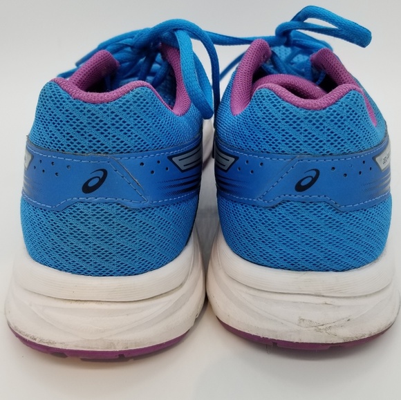 Worn Gym Sneakers size 8 - Picture 6 of 8